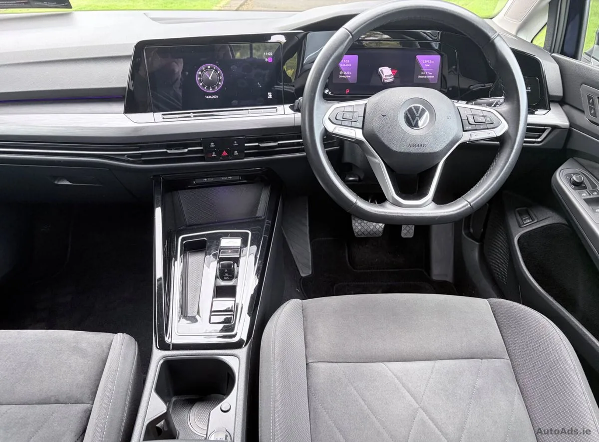 2023 Volkswagen Golf – photo 14