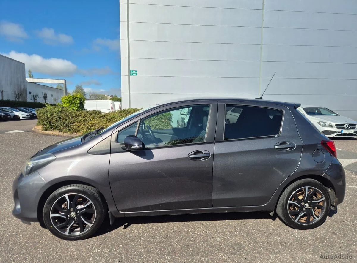 2014 Toyota Yaris – photo 5