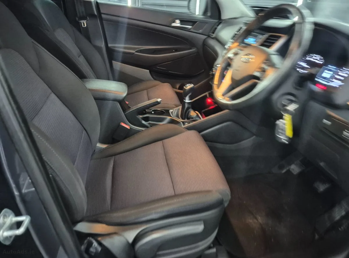 2017 Hyundai Tucson – photo 12