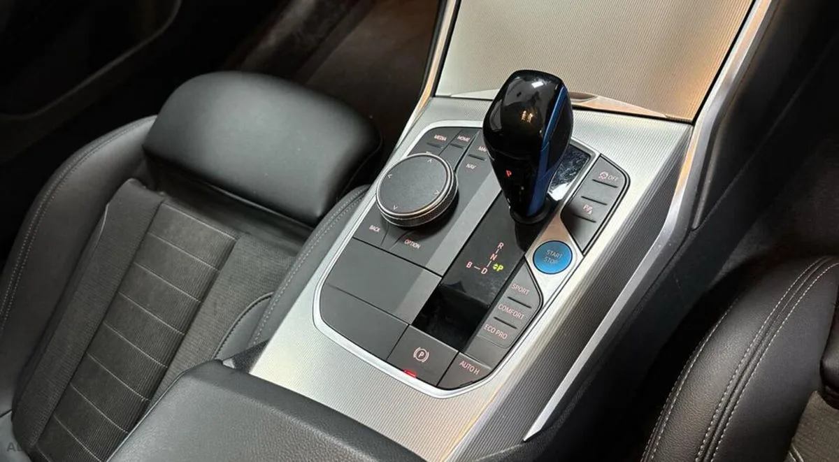 2022 BMW i4 – photo 9