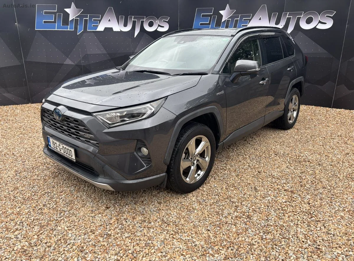 2019 Toyota RAV4 – photo 2