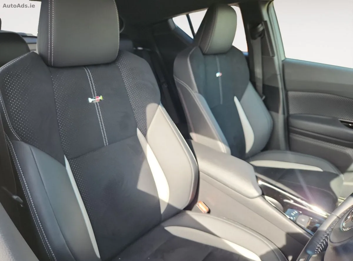 2020 Toyota C-HR – photo 15