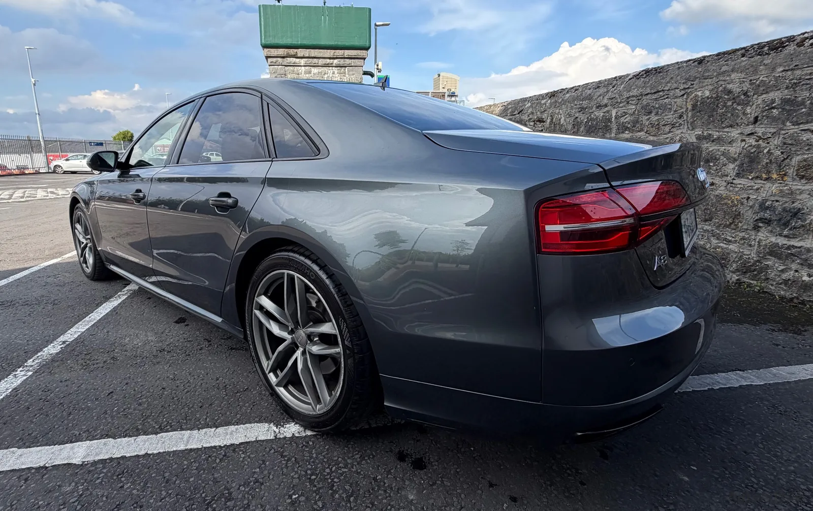 2016 Audi A8 – photo 2