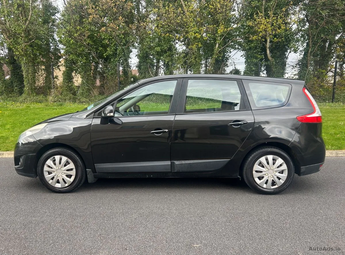 2010 Renault Grand Scenic – photo 8