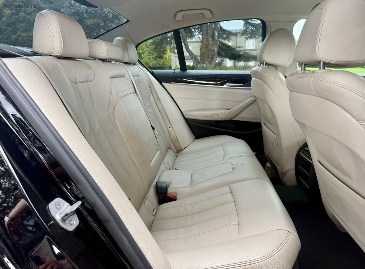 2017 BMW 5-Series – photo 18