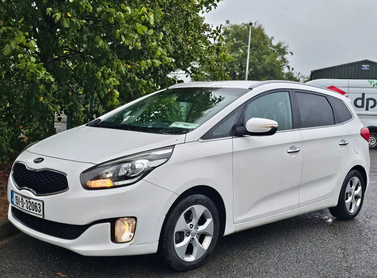 2015 Kia Carens – photo 4