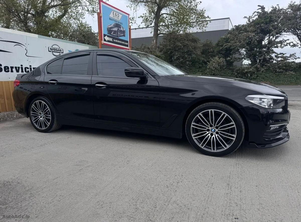 2018 BMW 5-Series – photo 12