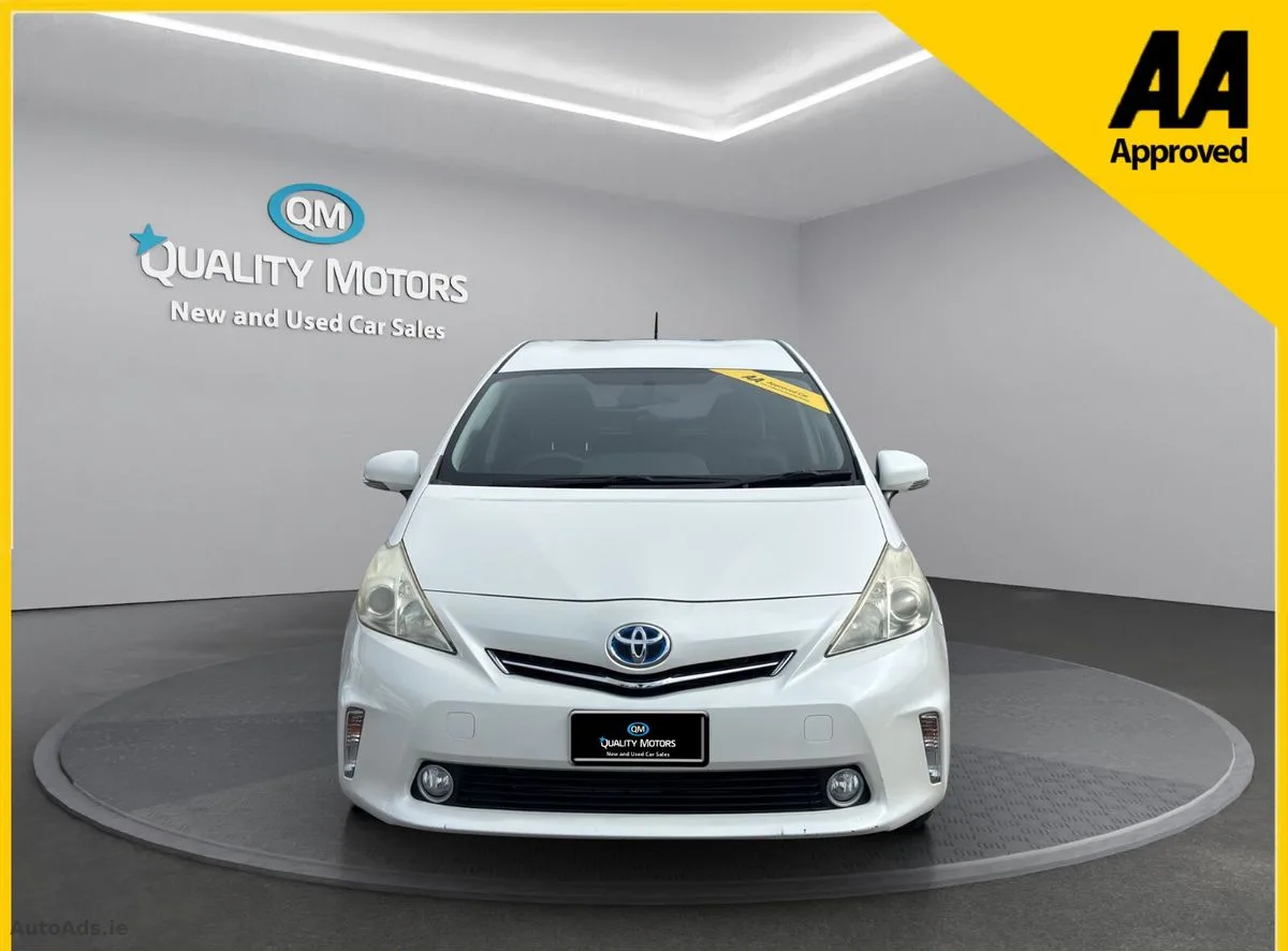 2013 Toyota Prius – photo 2