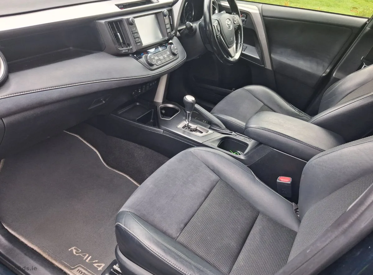 2017 Toyota RAV4 – photo 20
