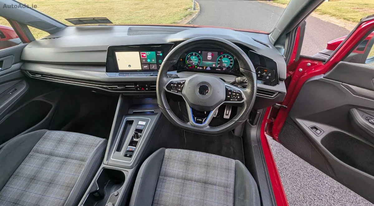 2021 Volkswagen Golf – photo 13