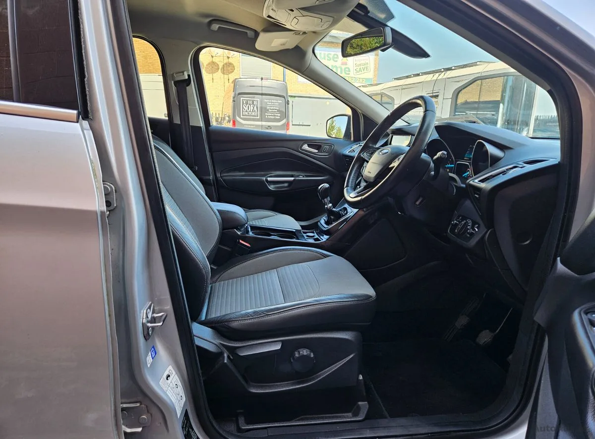 2017 Ford Kuga – photo 14