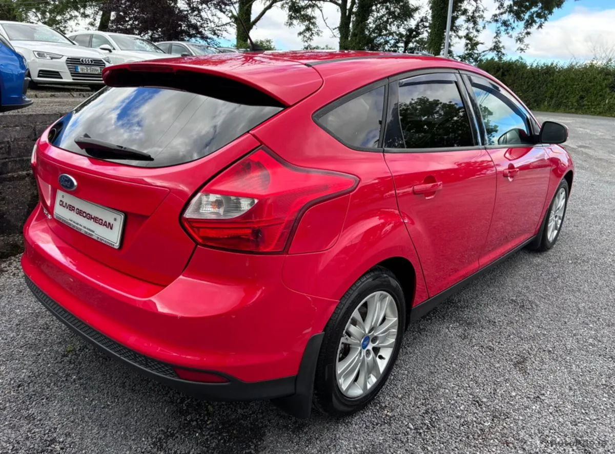 2012 Ford Focus – photo 2