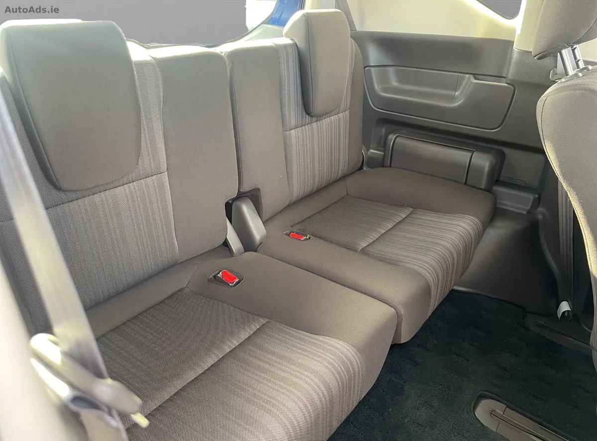 2017 Honda Freed – photo 11