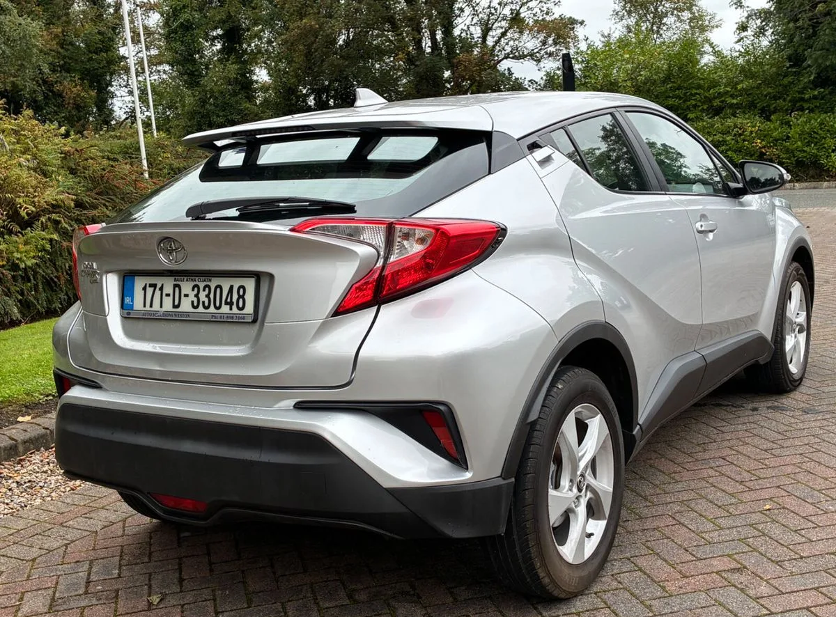 2017 Toyota C-HR – photo 12