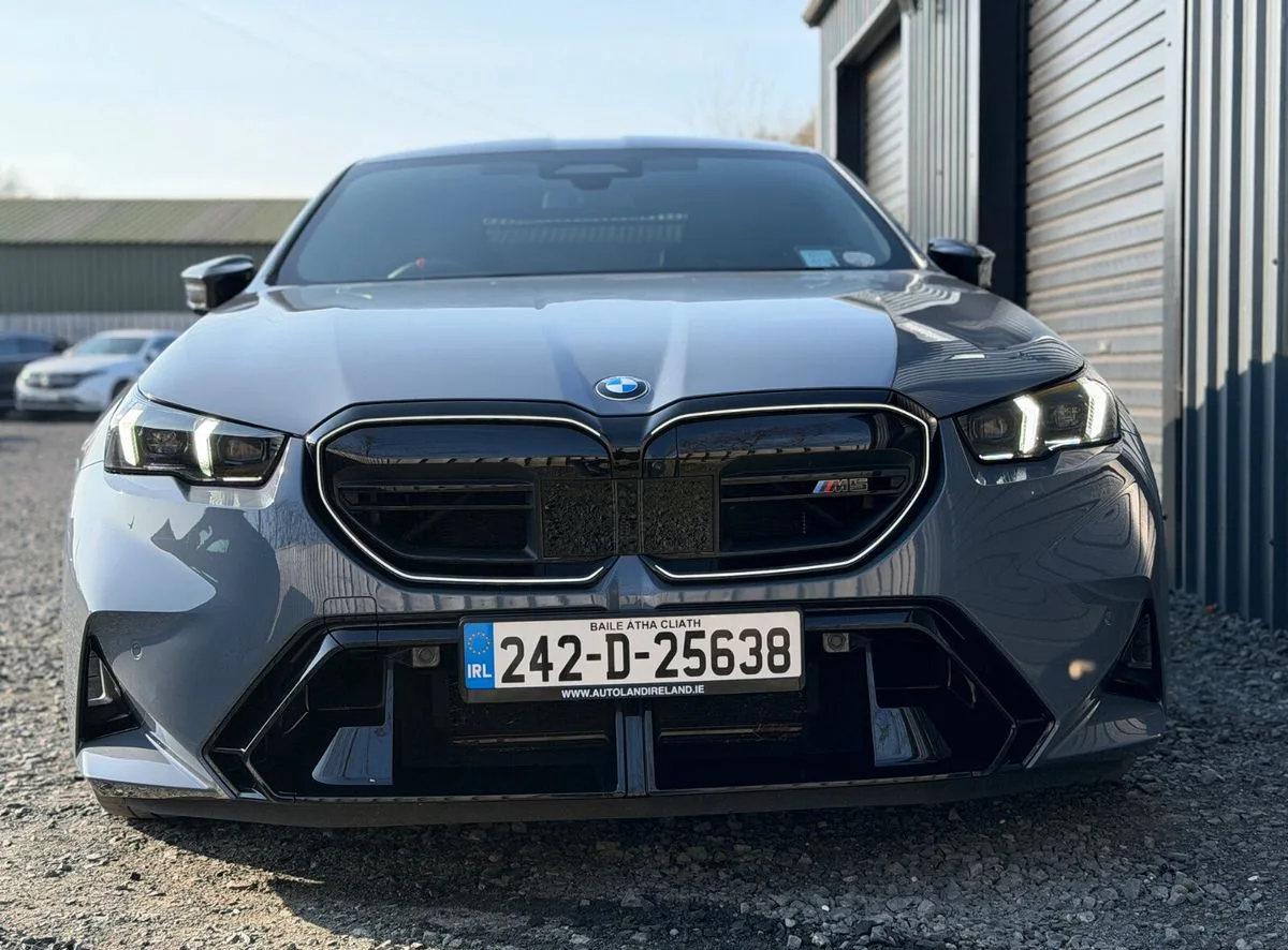 2024 BMW M5 – photo 4