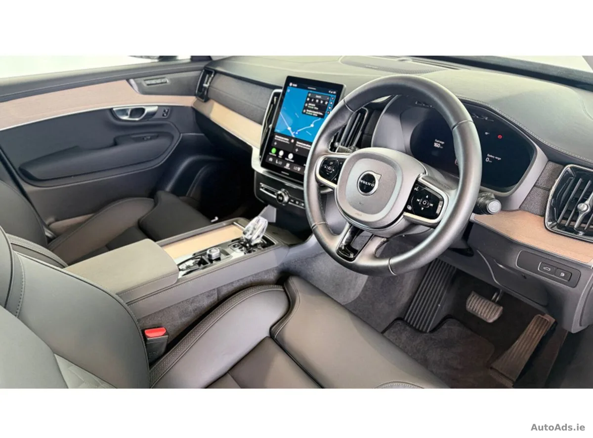 2025 Volvo XC90 – photo 3