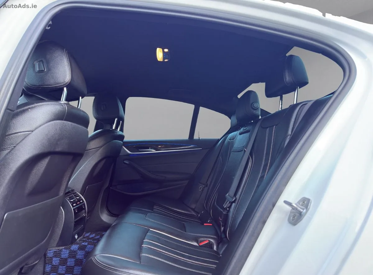 2018 BMW 5-Series – photo 15