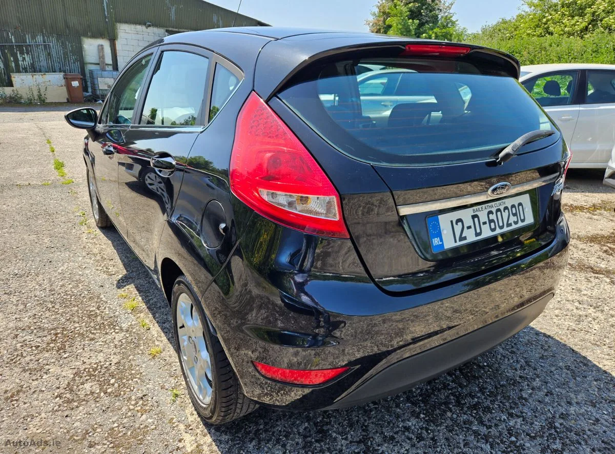 2012 Ford Fiesta – photo 7