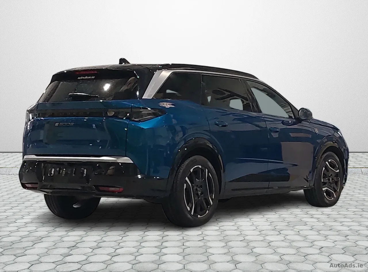 2025 Peugeot 5008 – photo 2