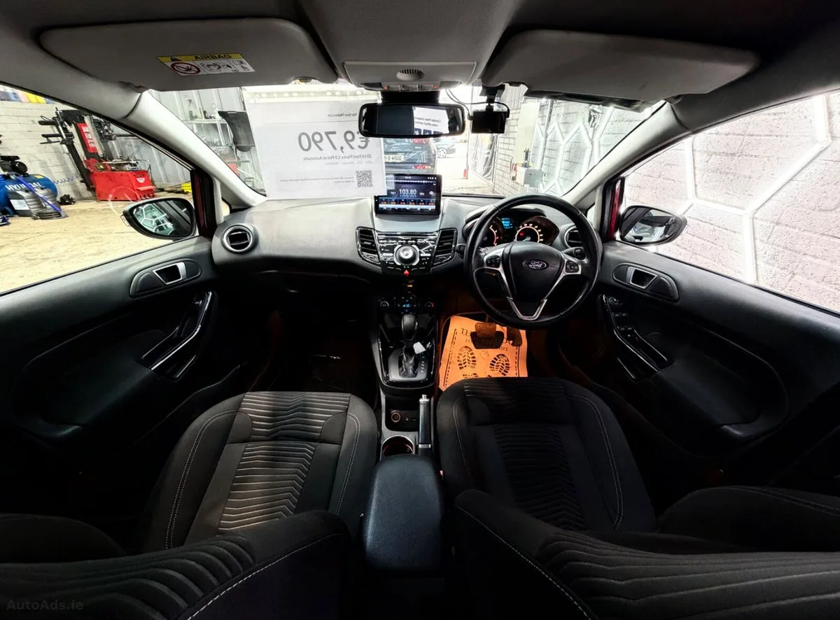 2014 Ford Fiesta – photo 15