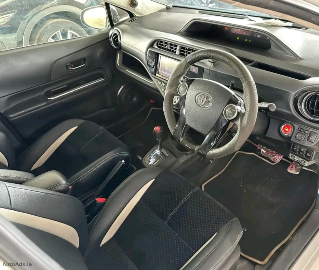 2016 Toyota Aqua – photo 10