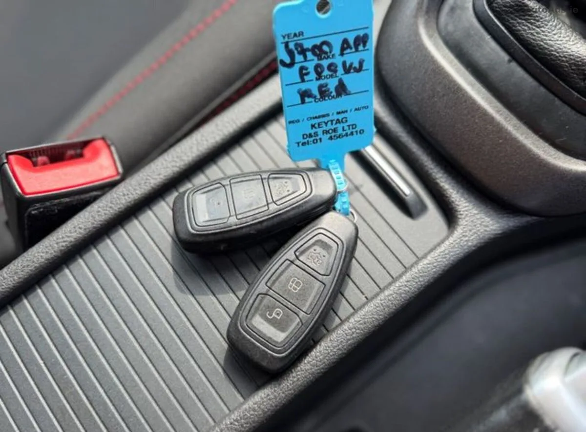 2017 Ford Focus – photo 15