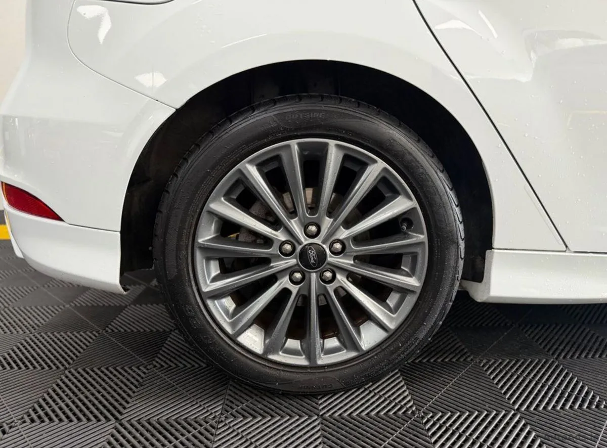 2018 Ford Focus – photo 6