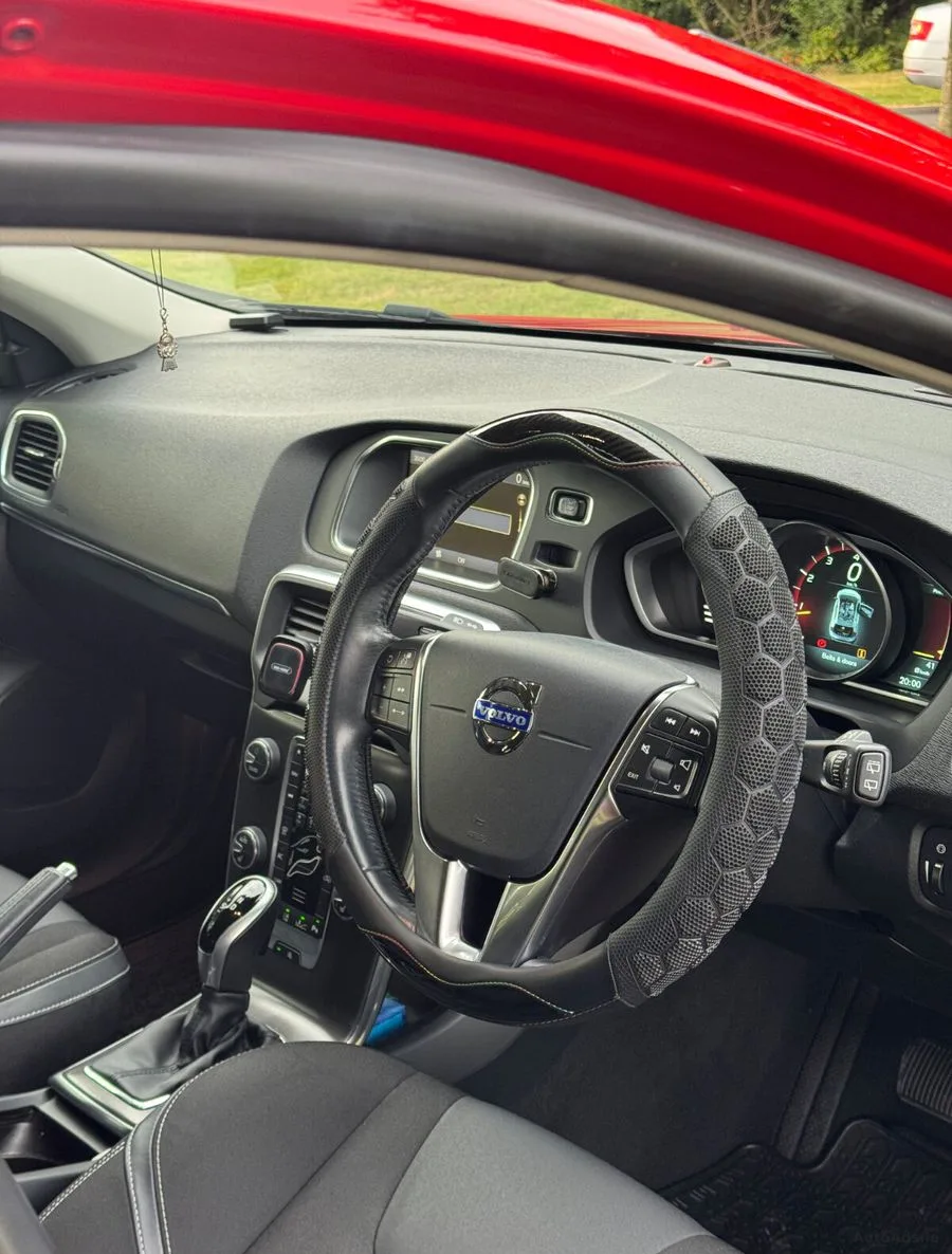 2015 Volvo V40 – photo 12