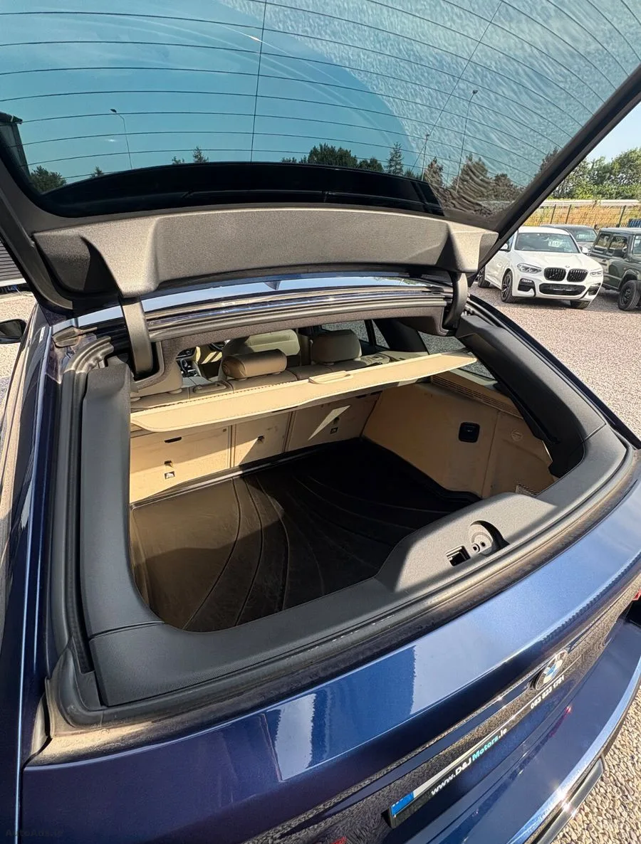 2018 BMW 5-Series – photo 15