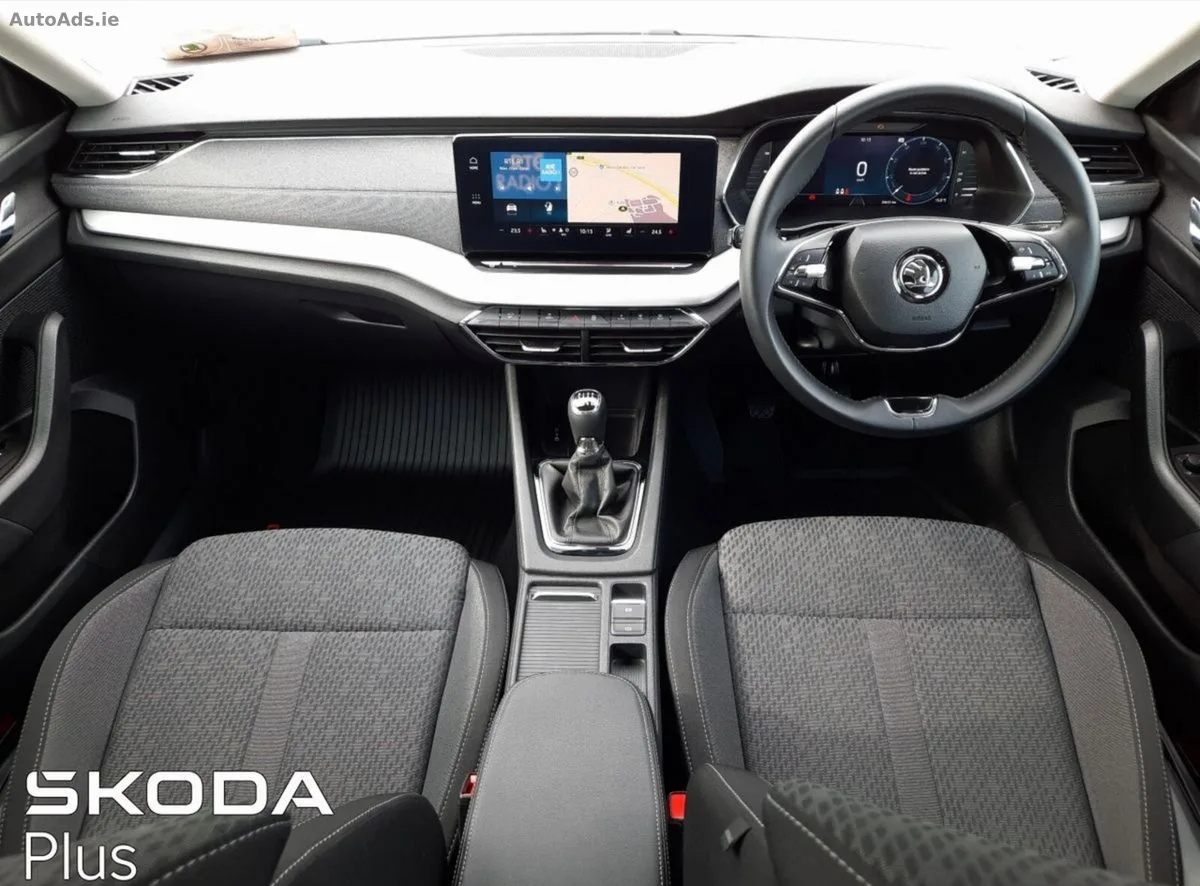 2024 Skoda Octavia – photo 2