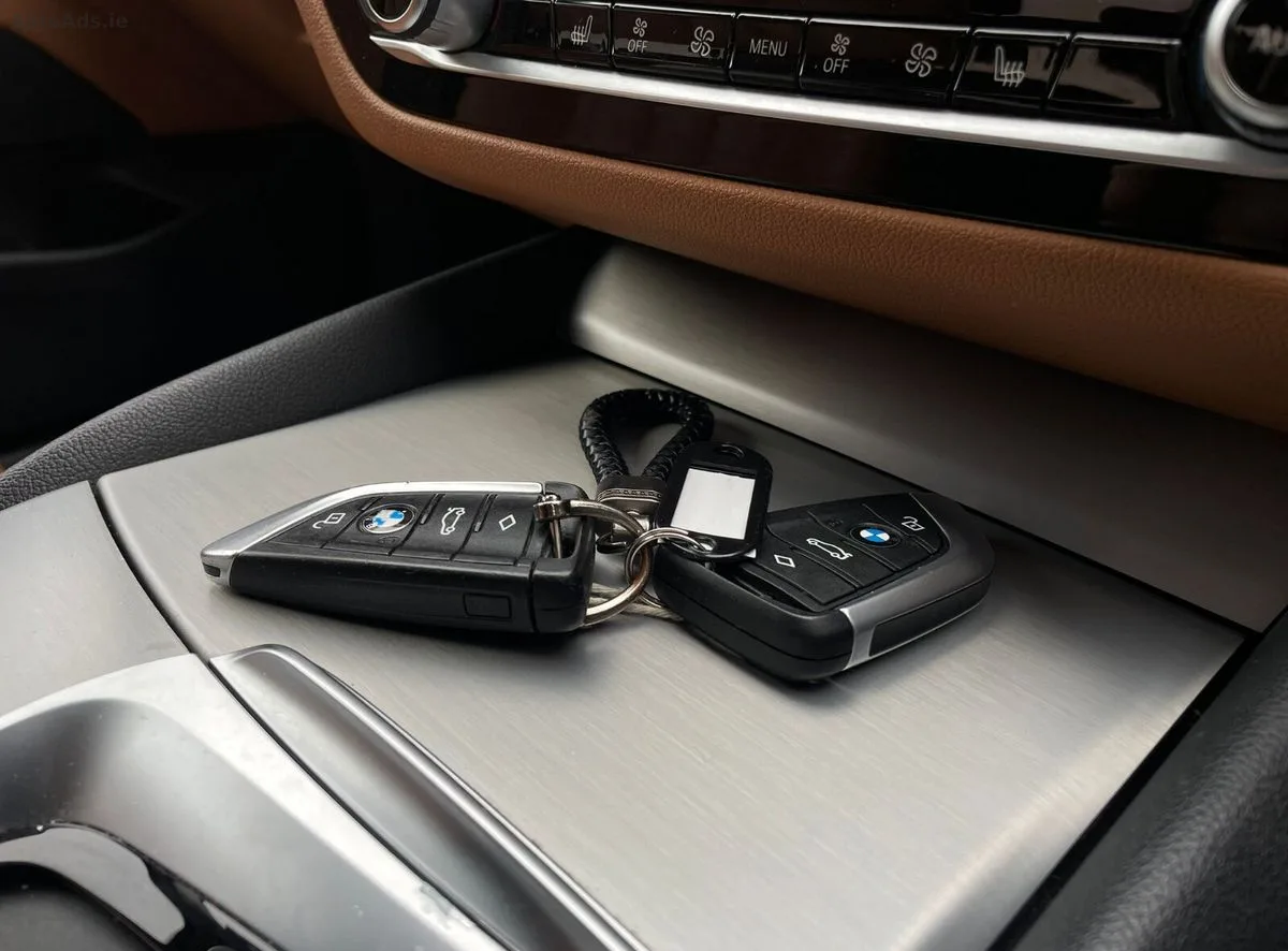 2019 BMW 5-Series – photo 20