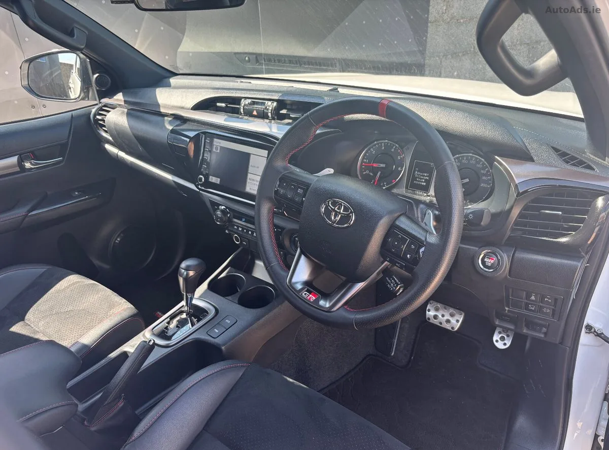 2024 Toyota Hilux – photo 10