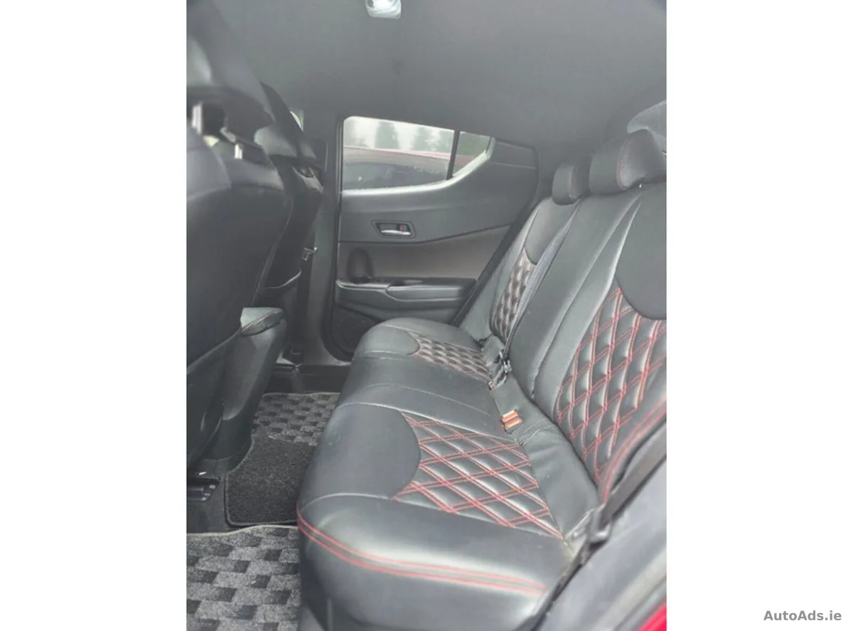 2017 Toyota C-HR – photo 14