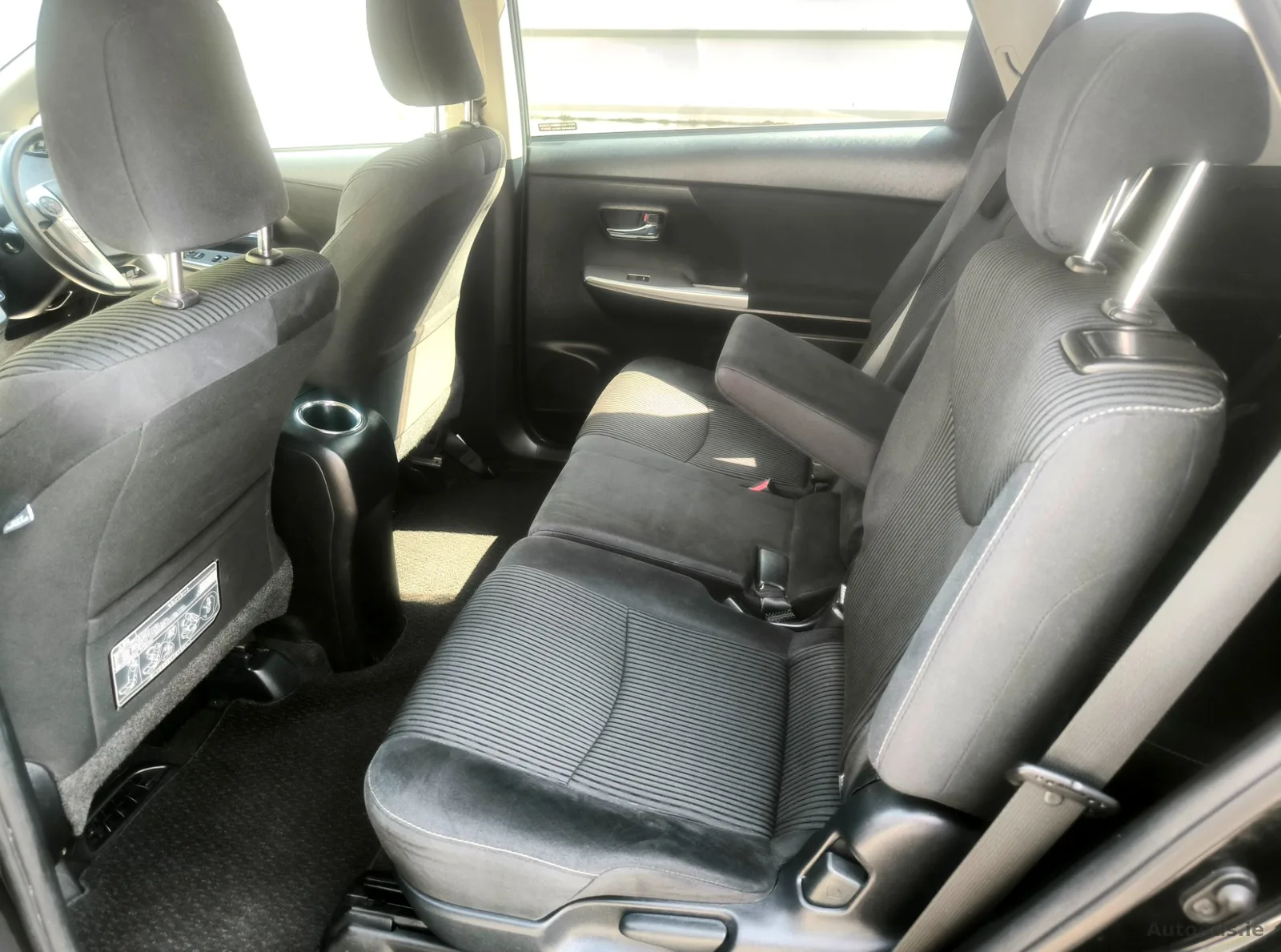 2016 Toyota Prius – photo 9
