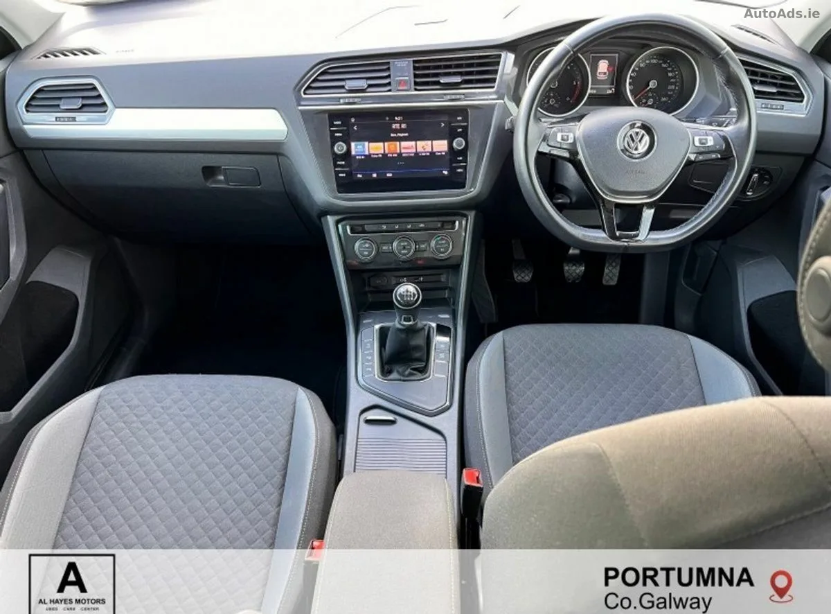 2018 Volkswagen Tiguan – photo 2