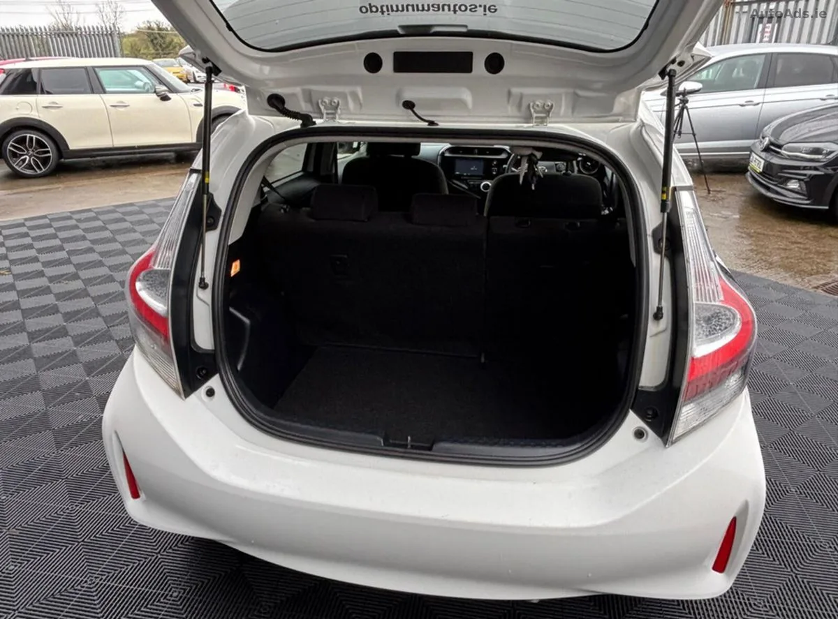 2017 Toyota Aqua – photo 7