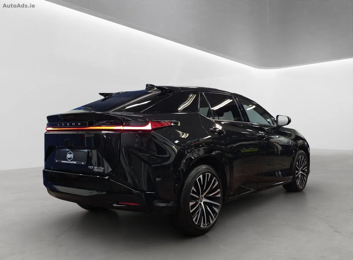 2024 Lexus RZ – photo 6