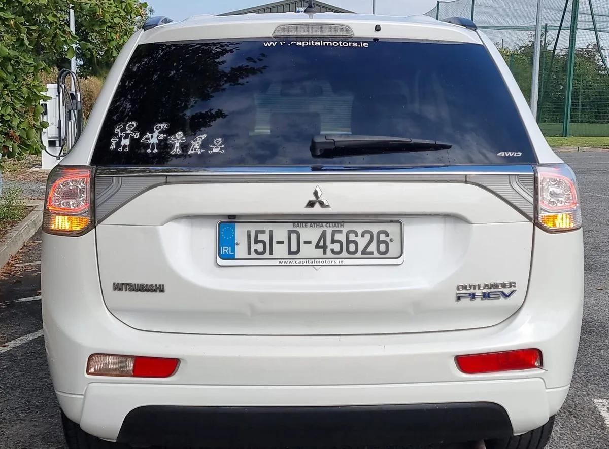 2015 Mitsubishi Outlander – photo 4