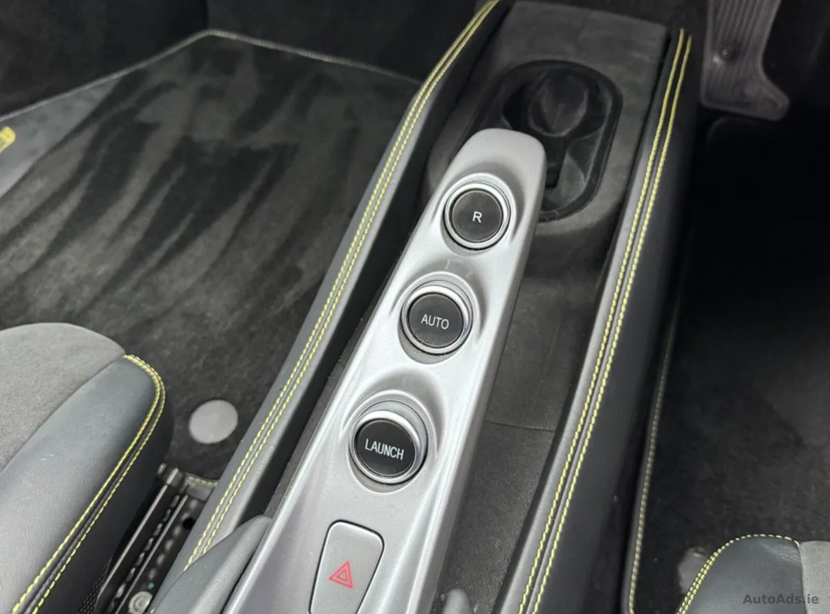 2020 Ferrari F8 – photo 15