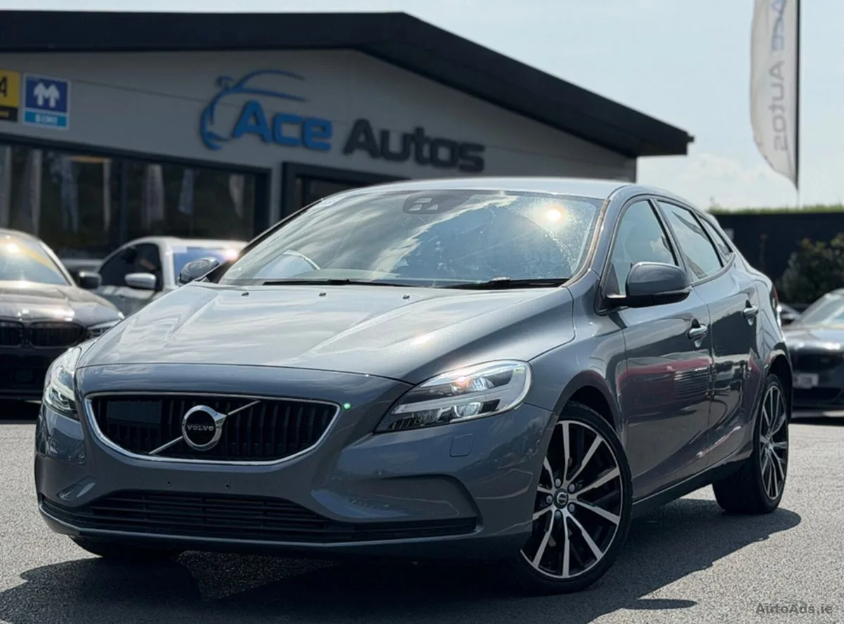 2018 Volvo V40