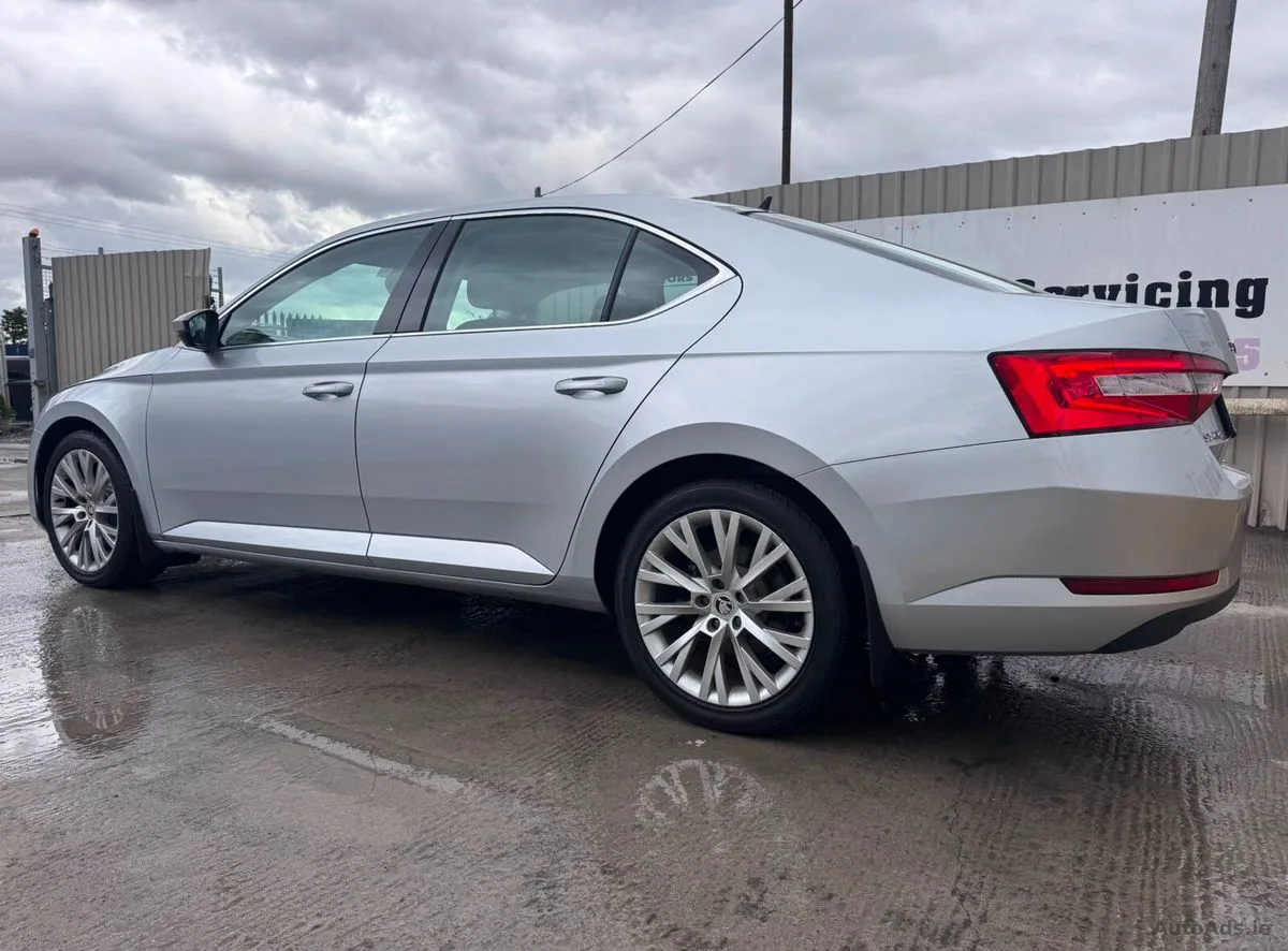 2020 Skoda Superb – photo 5