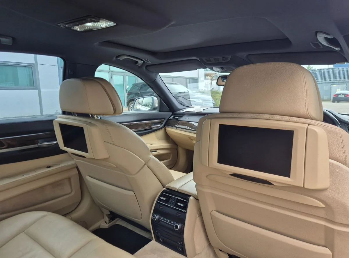 2009 BMW 7-Series – photo 13