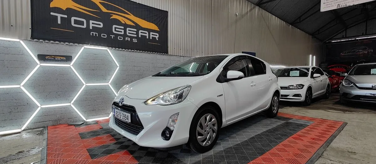 2015 Toyota Aqua