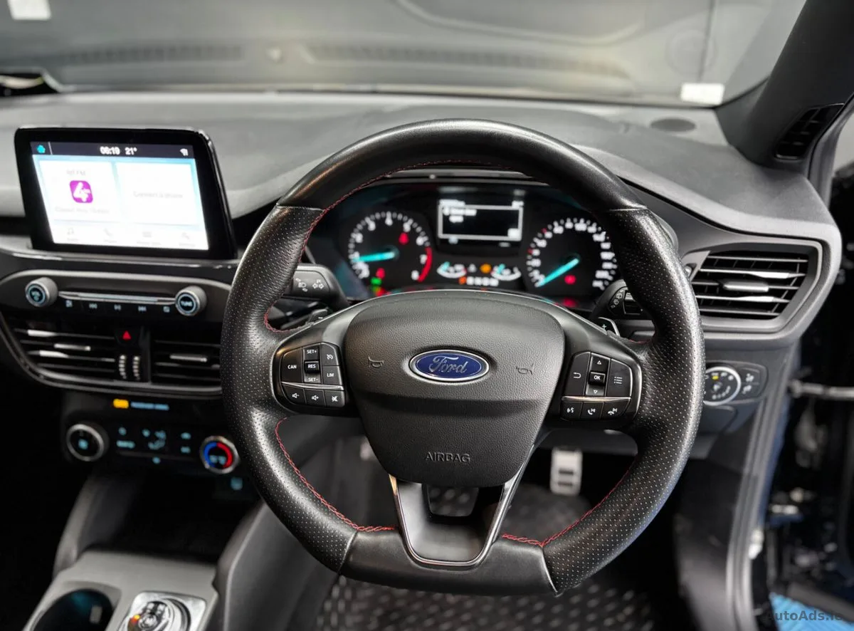 2020 Ford Focus – photo 18