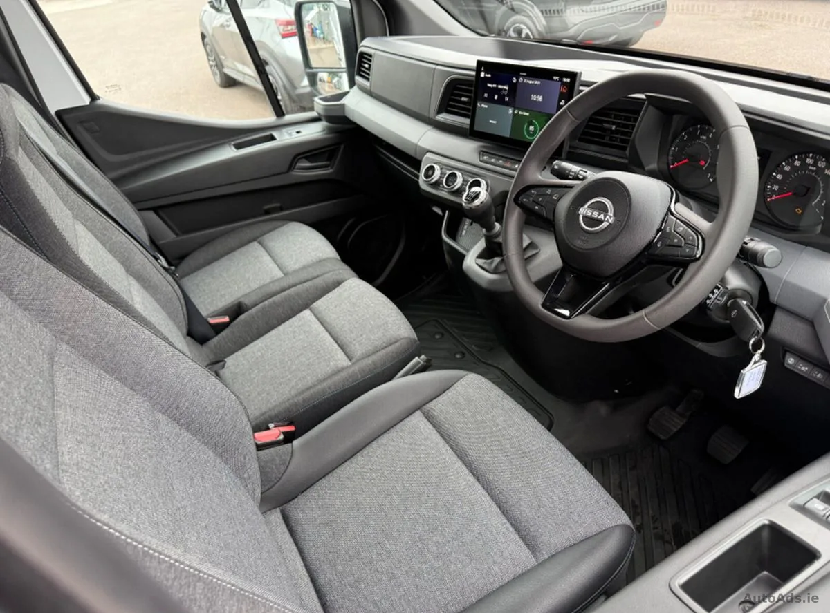 2026 Nissan Interstar – photo 15