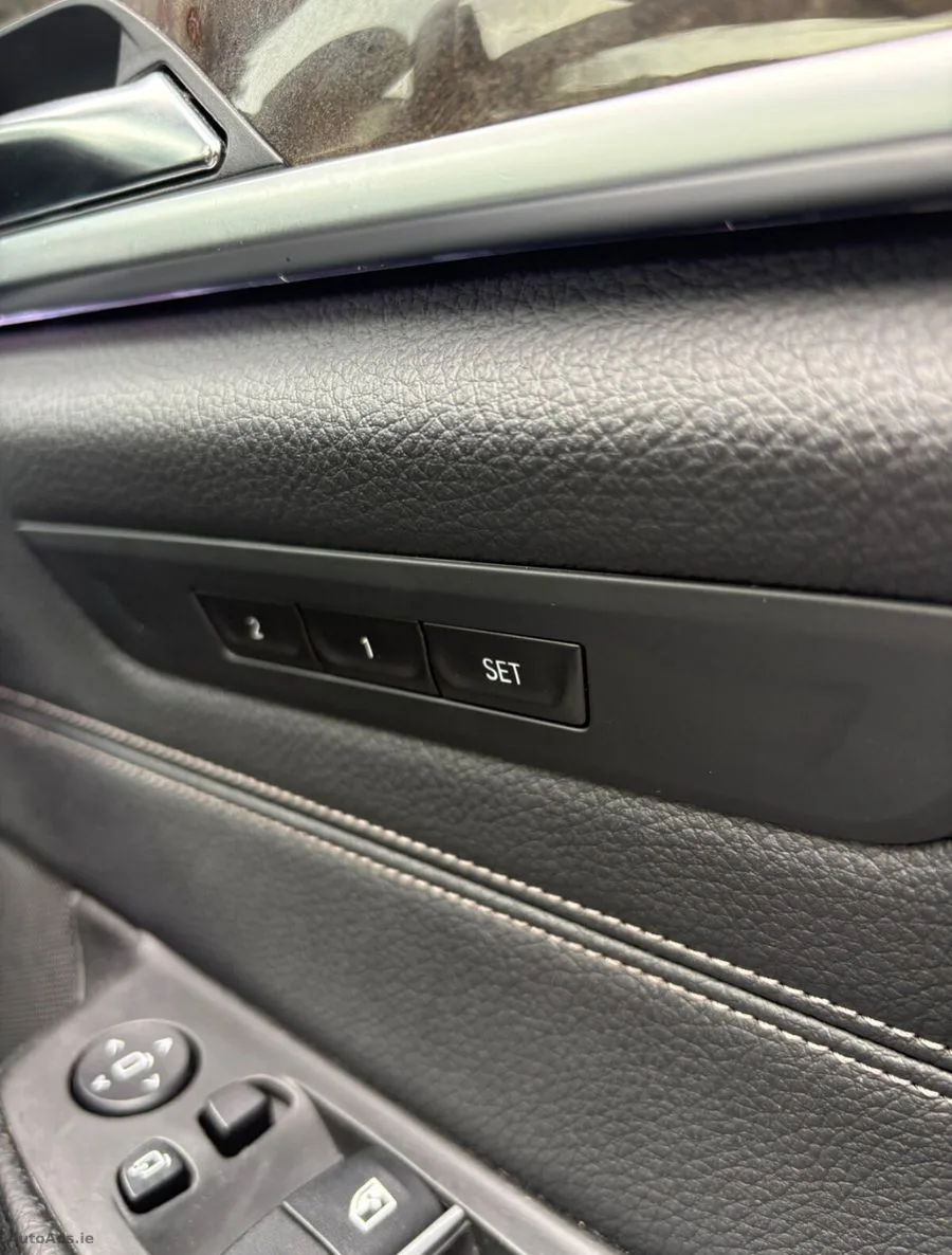 2017 BMW 5-Series – photo 20