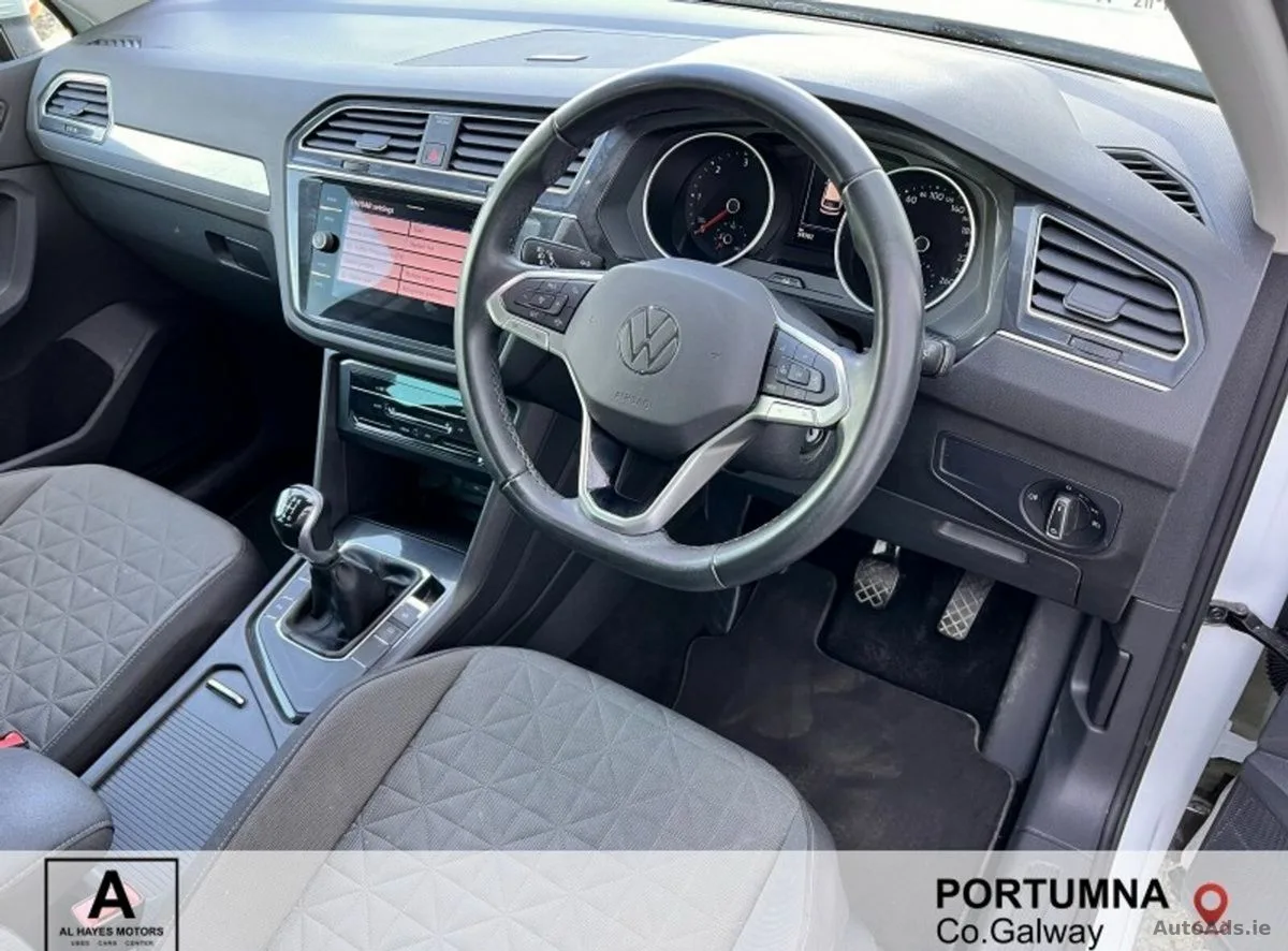 2023 Volkswagen Tiguan – photo 8