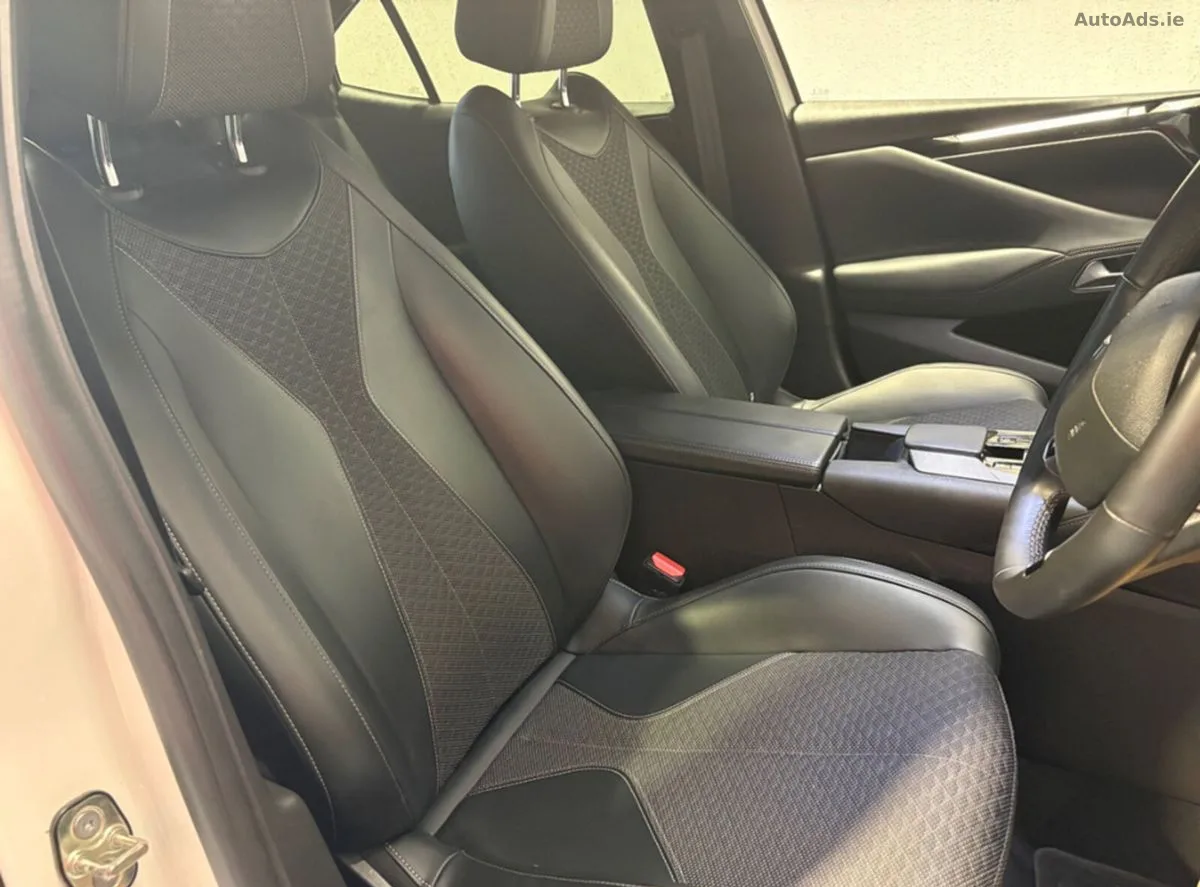 2022 DS Automobiles DS 4 – photo 12