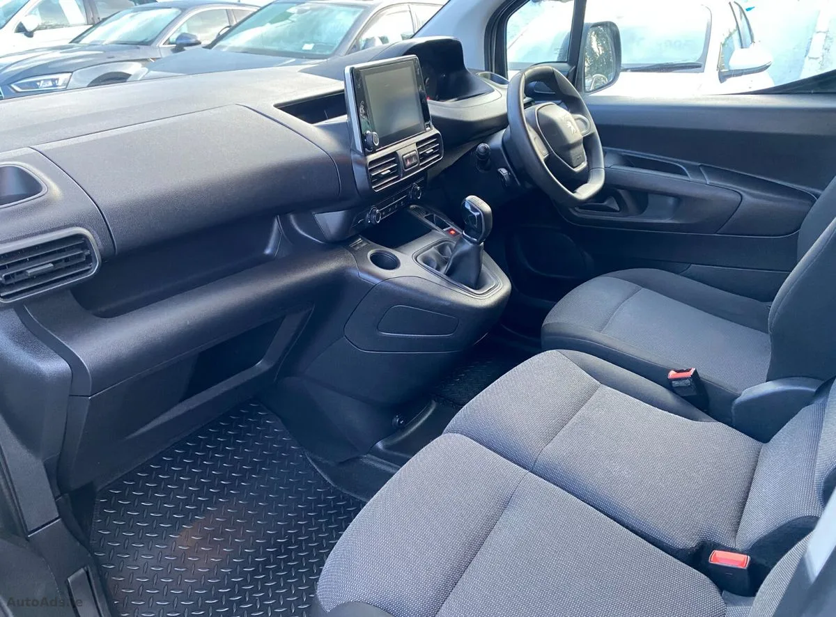 2021 Peugeot Partner – photo 15