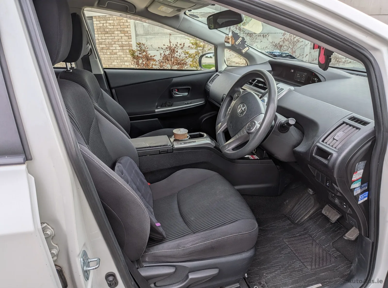 2015 Toyota Prius – photo 7